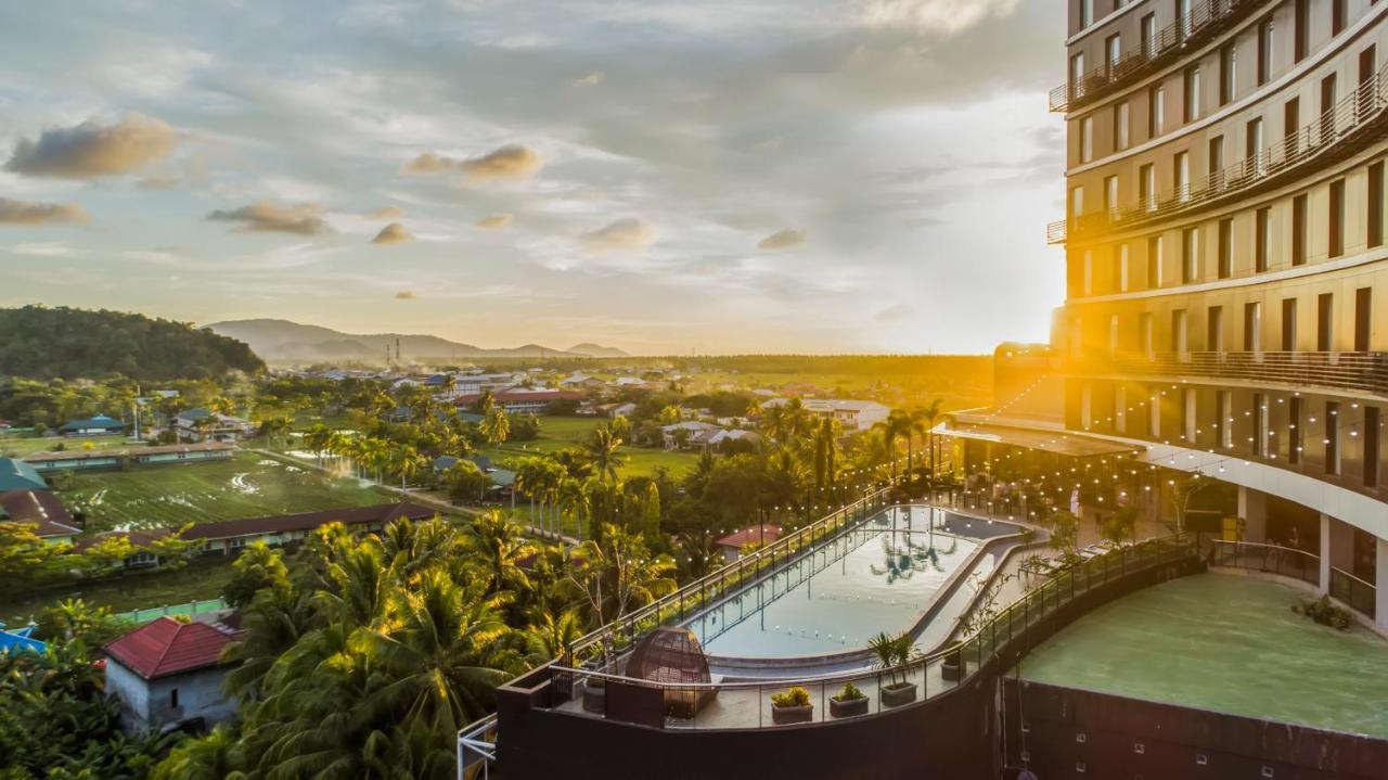 Swiss-Belinn Singkawang Exterior photo